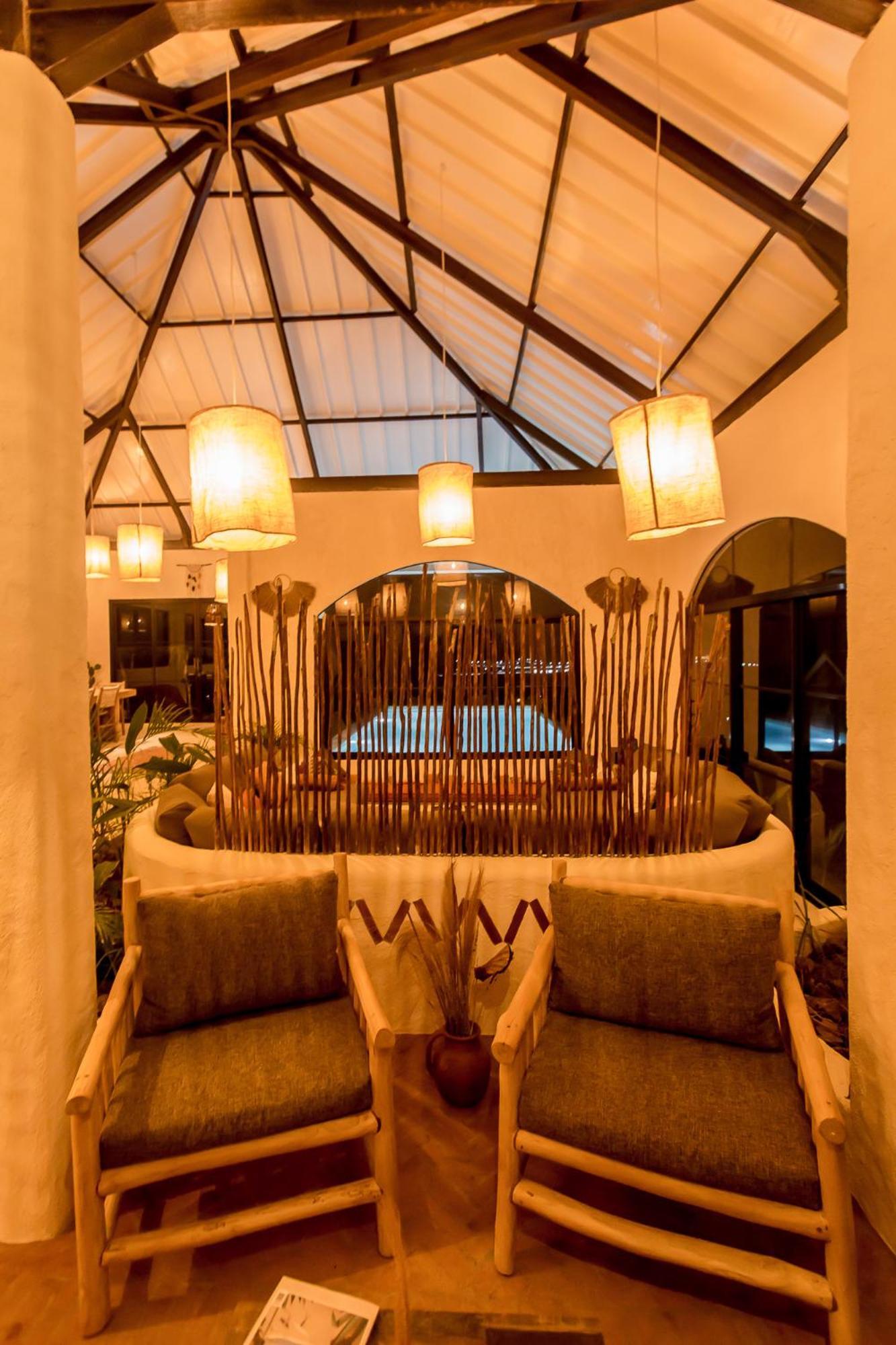 Drop In Surf Lodge Kuta  Bagian luar foto