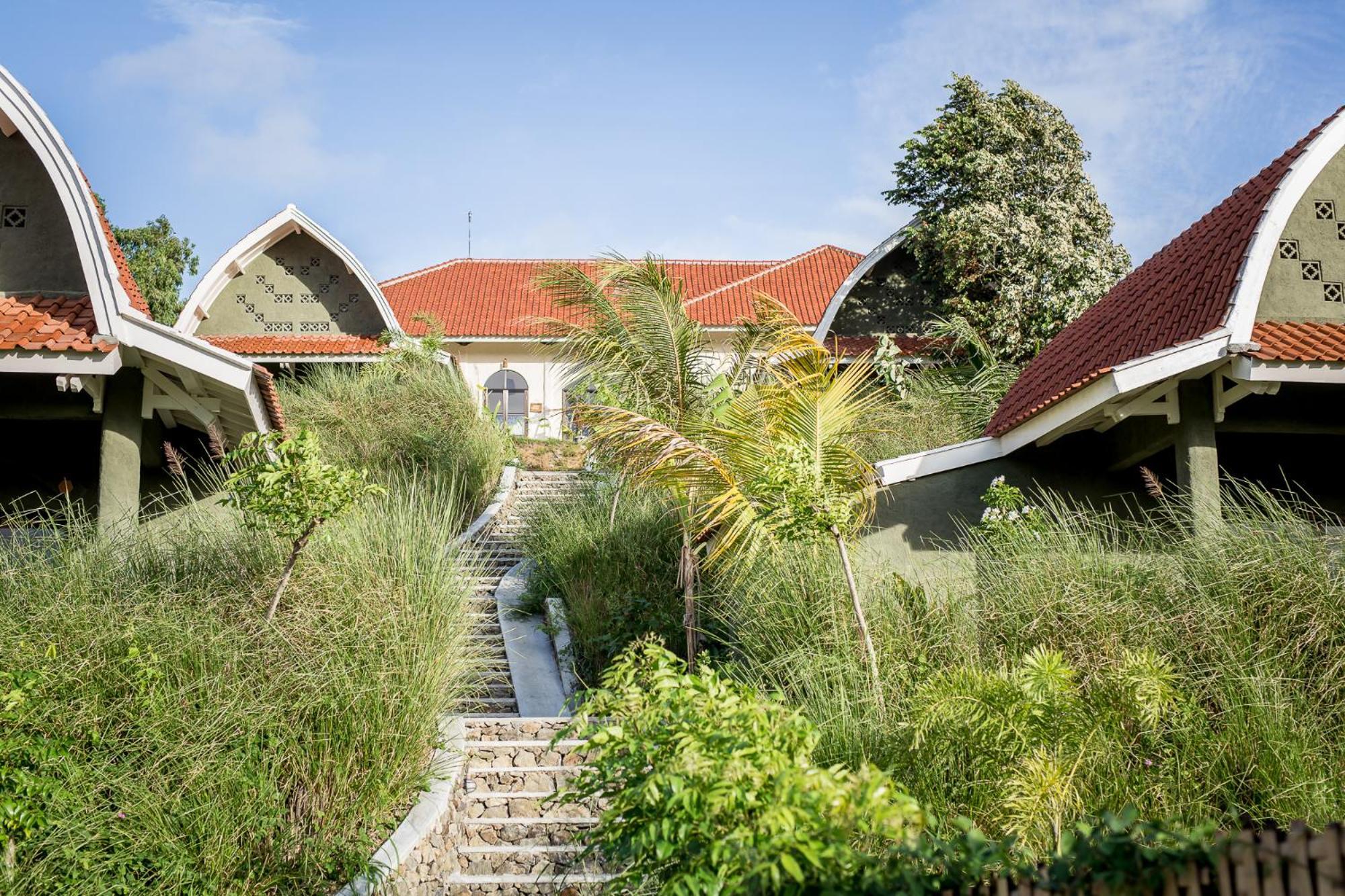 Drop In Surf Lodge Kuta  Bagian luar foto